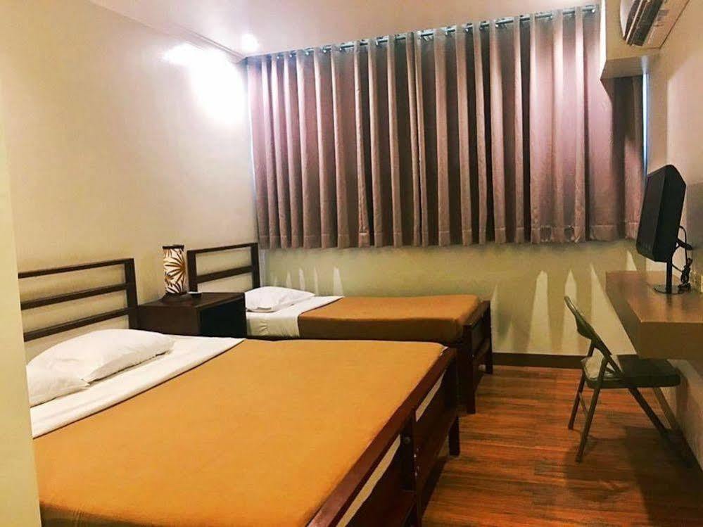 Hotel Tiffany Laoag Εξωτερικό φωτογραφία